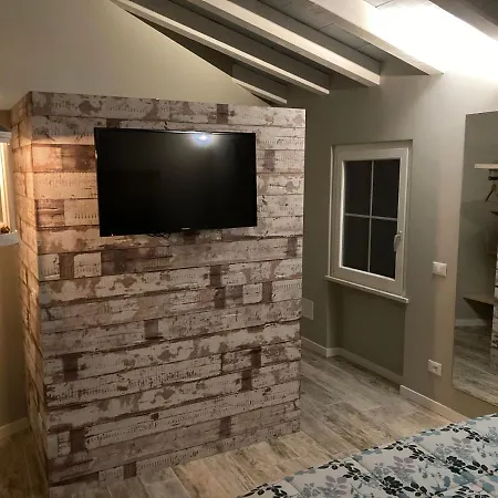 Redhouse Pesina Feriehus