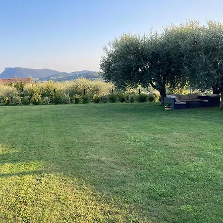 Feriehus Redhouse Pesina