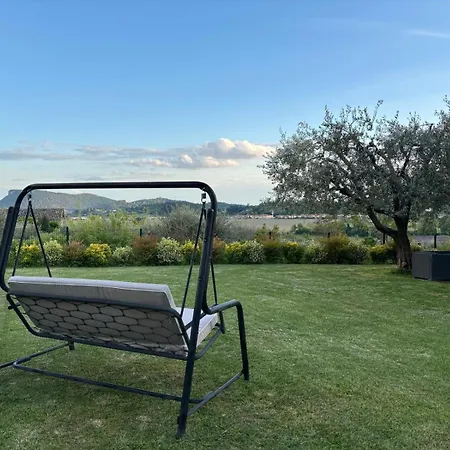 Redhouse Pesina * Costermano