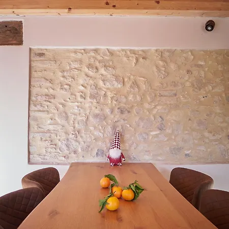 Feriehus Redhouse Pesina *