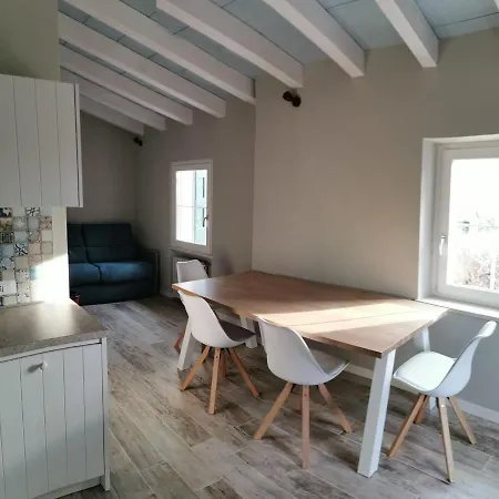 Feriehus Redhouse Pesina *