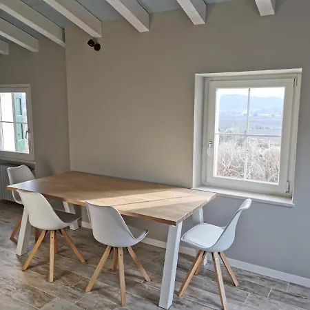 Feriehus Redhouse Pesina *