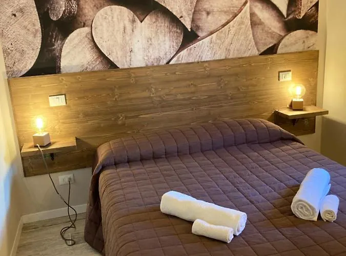 Redhouse Pesina Ferienhaus *