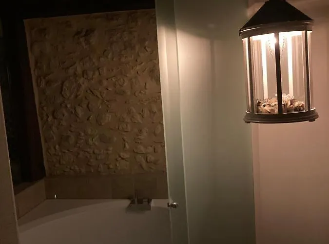 Ferienhaus Redhouse Pesina *