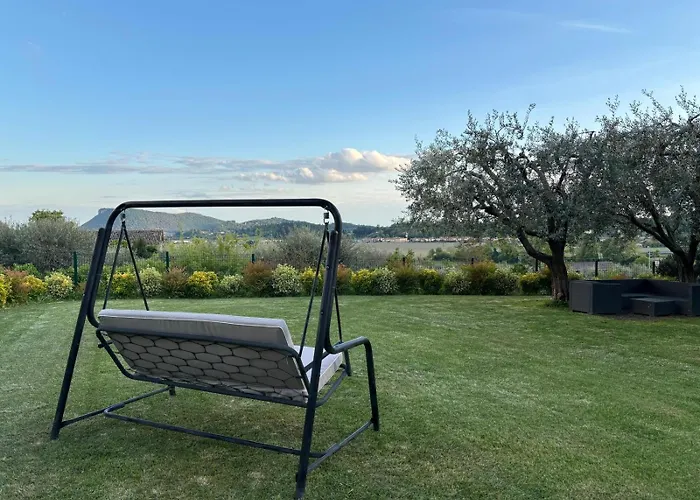 Redhouse Pesina * Costermano sul Garda