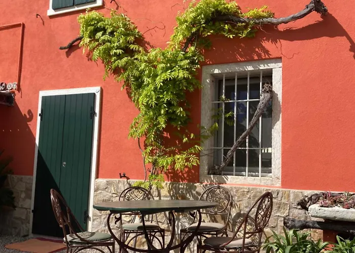 Redhouse Pesina Costermano sul Garda