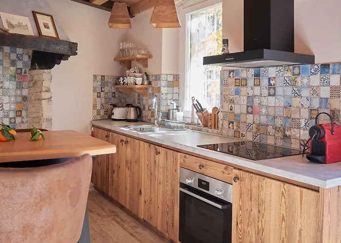 Ferienhaus Redhouse Pesina