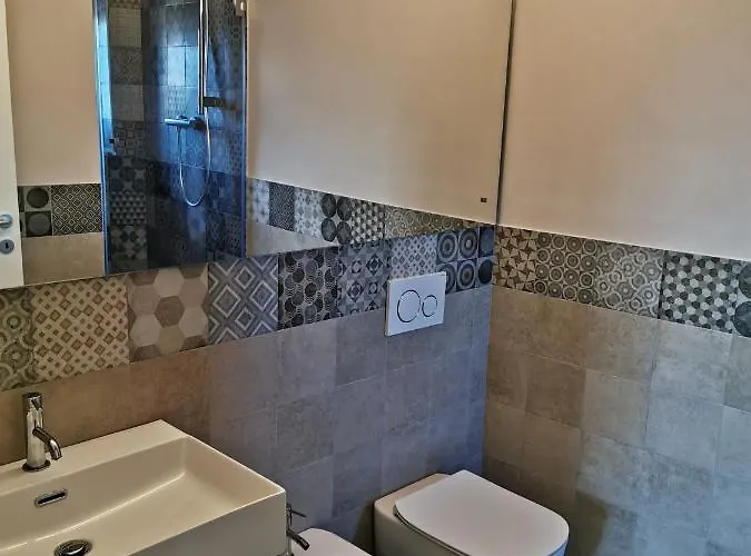 Redhouse Pesina Ferienhaus *