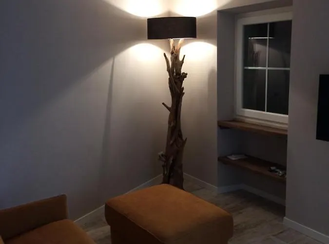 Redhouse Pesina Ferienhaus *