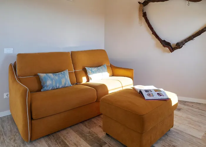 Redhouse Pesina Ferienhaus *