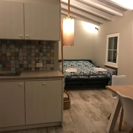 Redhouse Pesina Σπίτι διακοπών