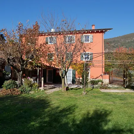 Redhouse Pesina