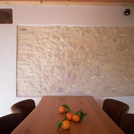 Redhouse Pesina Holiday home Costermano