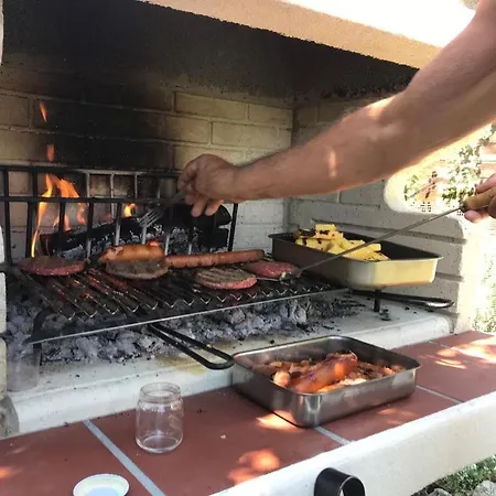 Σπίτι διακοπών Redhouse Pesina *