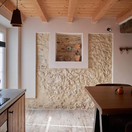 Σπίτι διακοπών Redhouse Pesina