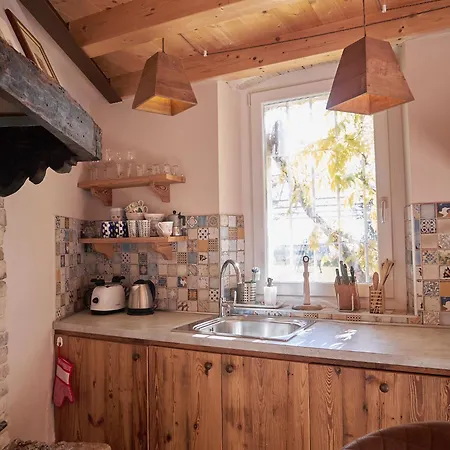 Redhouse Pesina * Costermano